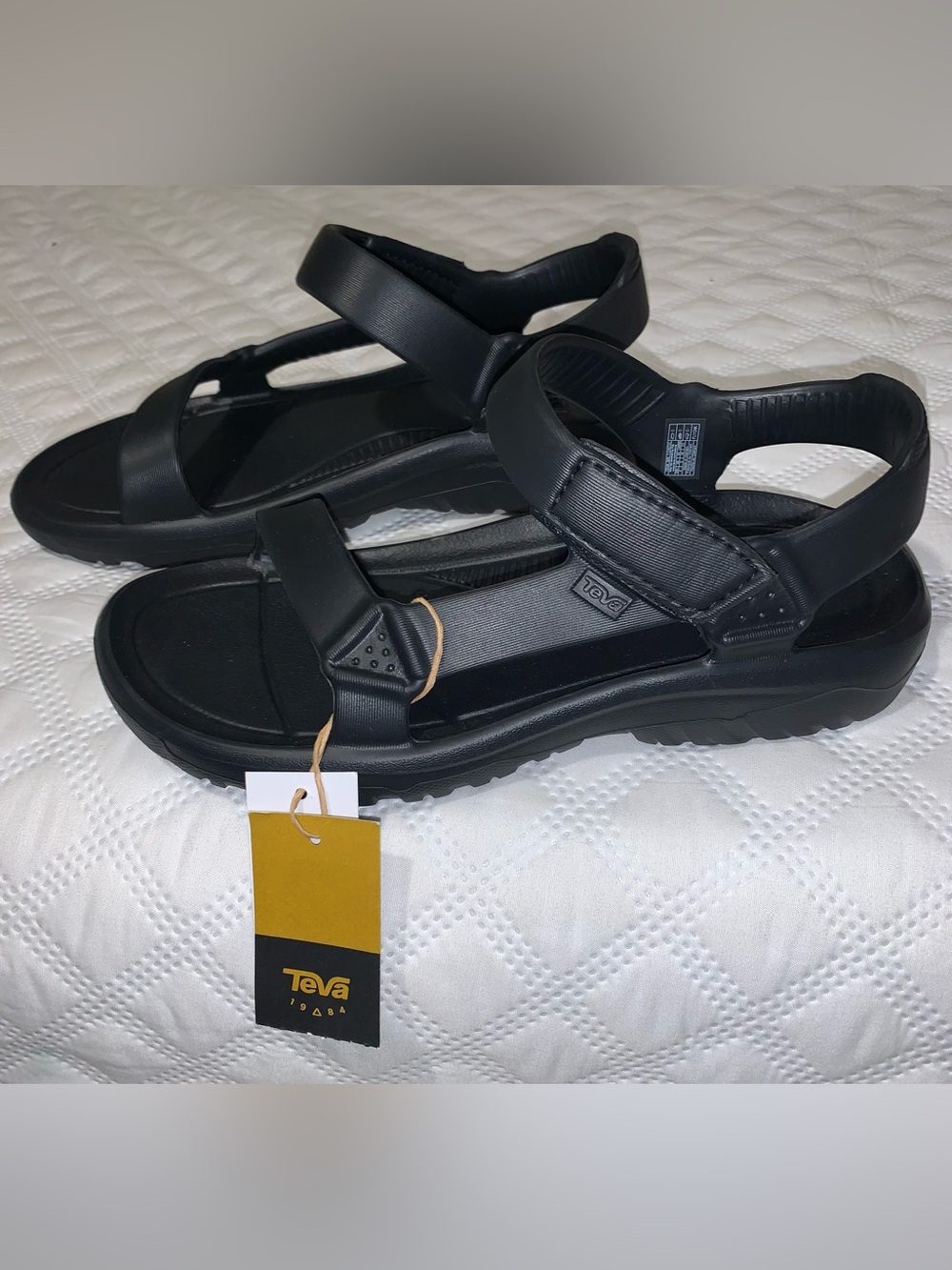 Teva Teal Hurricane Drift Molded Sandals Kids Size 4 (BLACK)